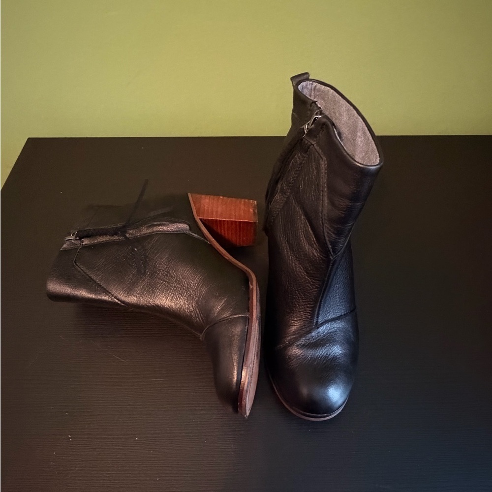 Toms Black Leather Ankle Booties